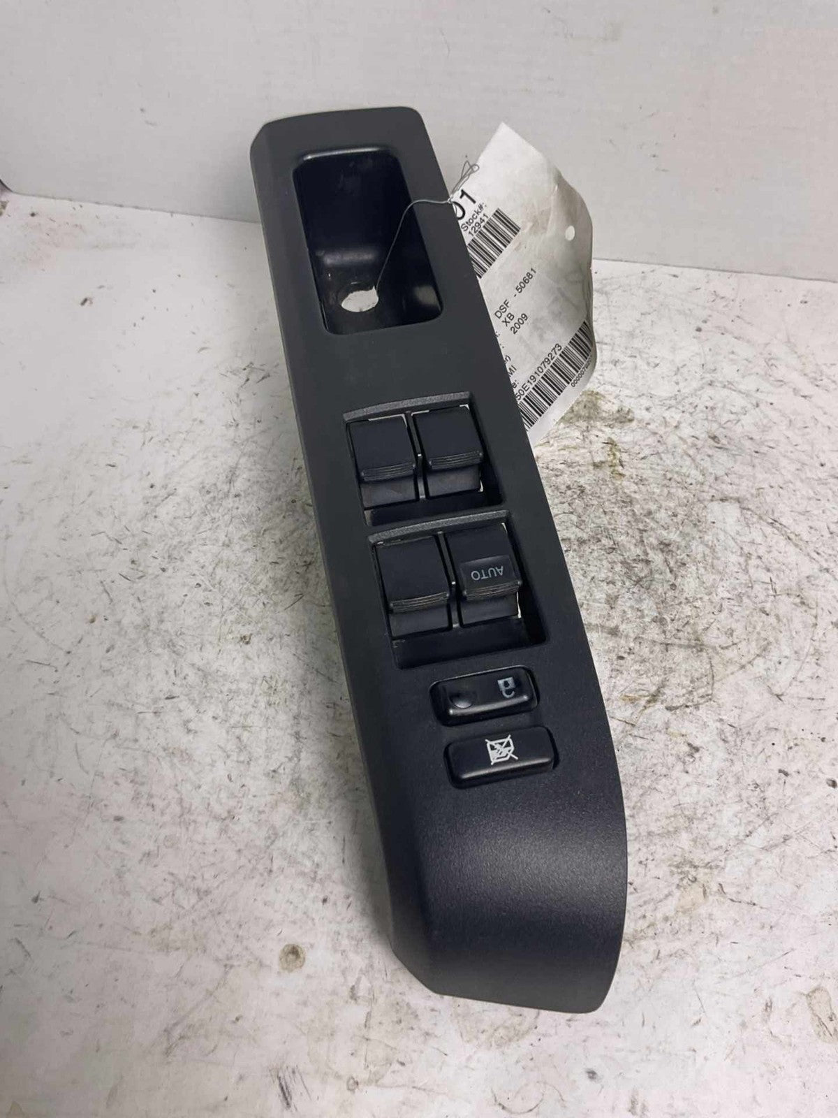 Door Switch Front SCION XB 090